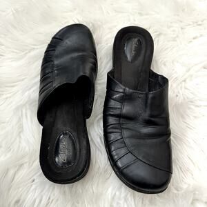 Clarks Artisan Leather Clogs Sz 11 Narrow